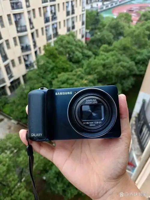 三星gc100 数码相机手机 三星gc100数码相机  1630万像素,21倍光变,23