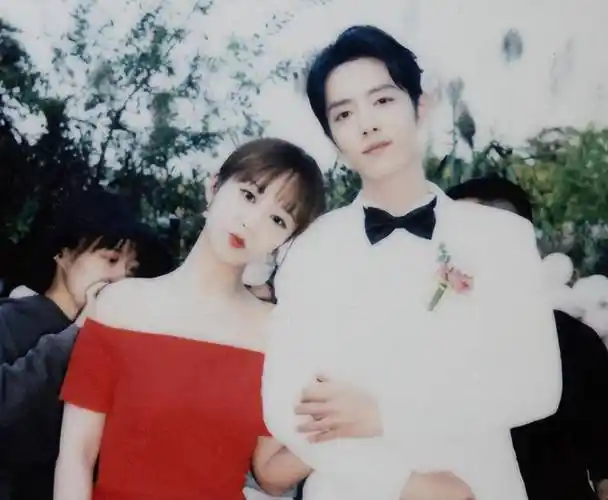 从最新发出的微光荣耀影视人物top10榜单中,我们可以看到肖战,成毅,檀