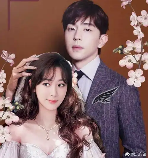 邓伦杨紫的甜蜜合照 你们觉得这对配不配呢