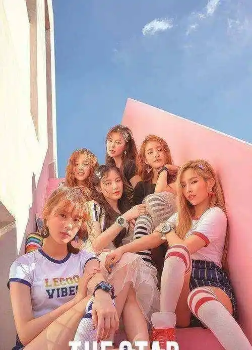 曾被外界评价为"怪物新人女团,从幼崽向狮子王的蜕变",在韩国她们的