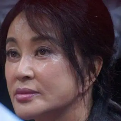 【图】刘晓庆卸妆后素颜照吓呆路人 老态毕现脸部脸部僵硬不自然