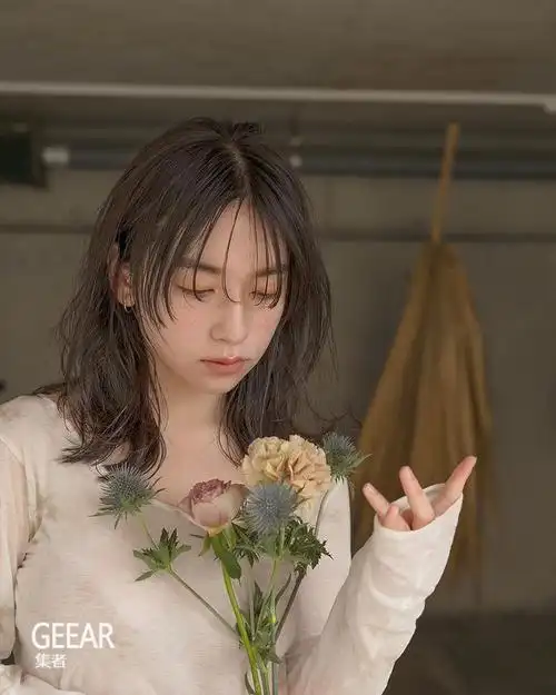 夏日发型不一定要蓬松,日本女生的"湿发"更时髦!