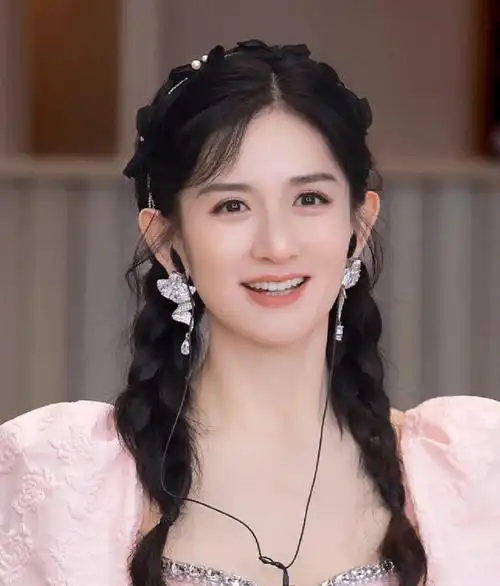 谢娜乘风后第一个唱跳舞台