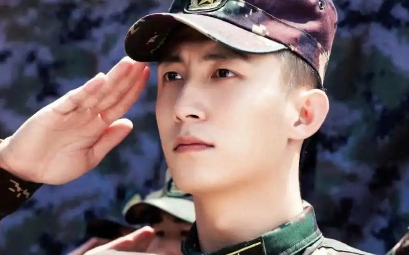 黄景瑜爱上特种兵梁牧泽