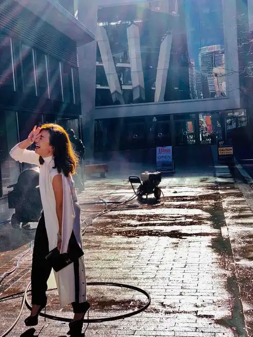 梁静茹20年歌唱生涯 照亮她的《微光》是父亲