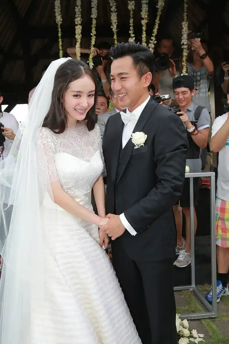 杨幂在离婚时拿走了自己赚的45亿,只给刘恺威留下了5亿房产和女儿的