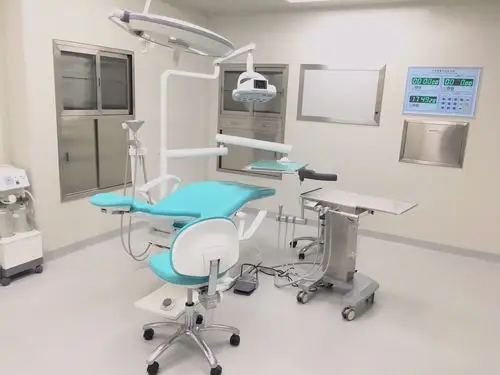我院拥有榆林地区唯一标准化无尘种植牙手术室,是您种植牙近远期健康