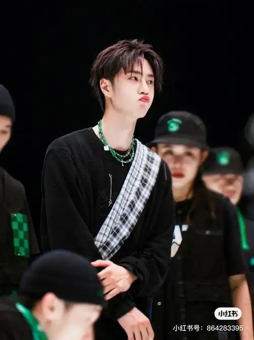 适合3岁娃看的王一博舞蹈合集