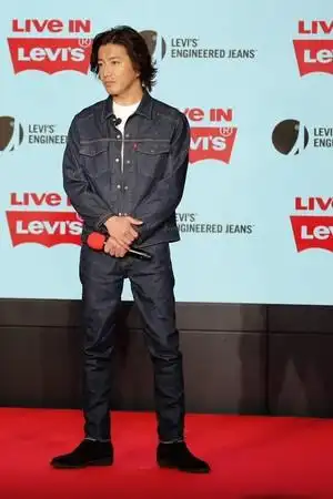 男神木村拓哉超念旧!牛仔裤一穿就是20年,一生只谈过2次恋爱