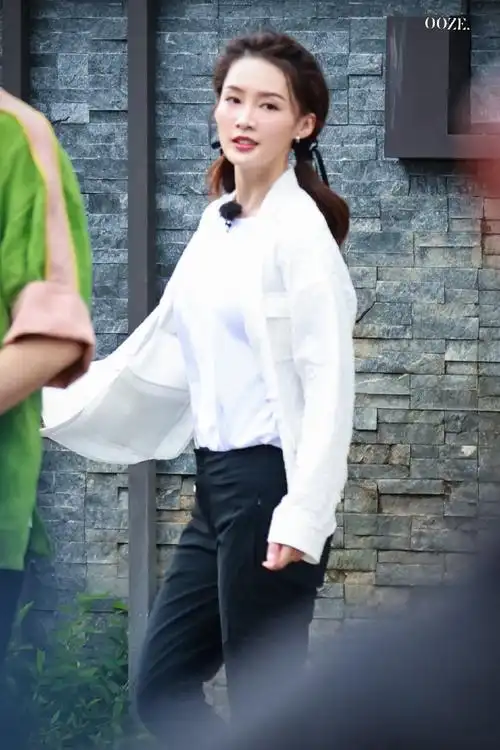 李沁的路透图好美##李沁双马尾路透