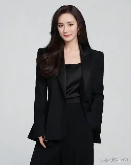 女神杨幂的资料身高1.66米,但实际是多少呢?