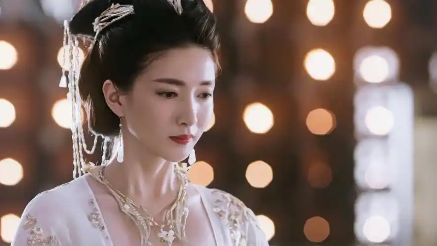 古装扮相惊艳却总被忽视的女明星,宋轶仙气十足,王鸥美艳动人_形象