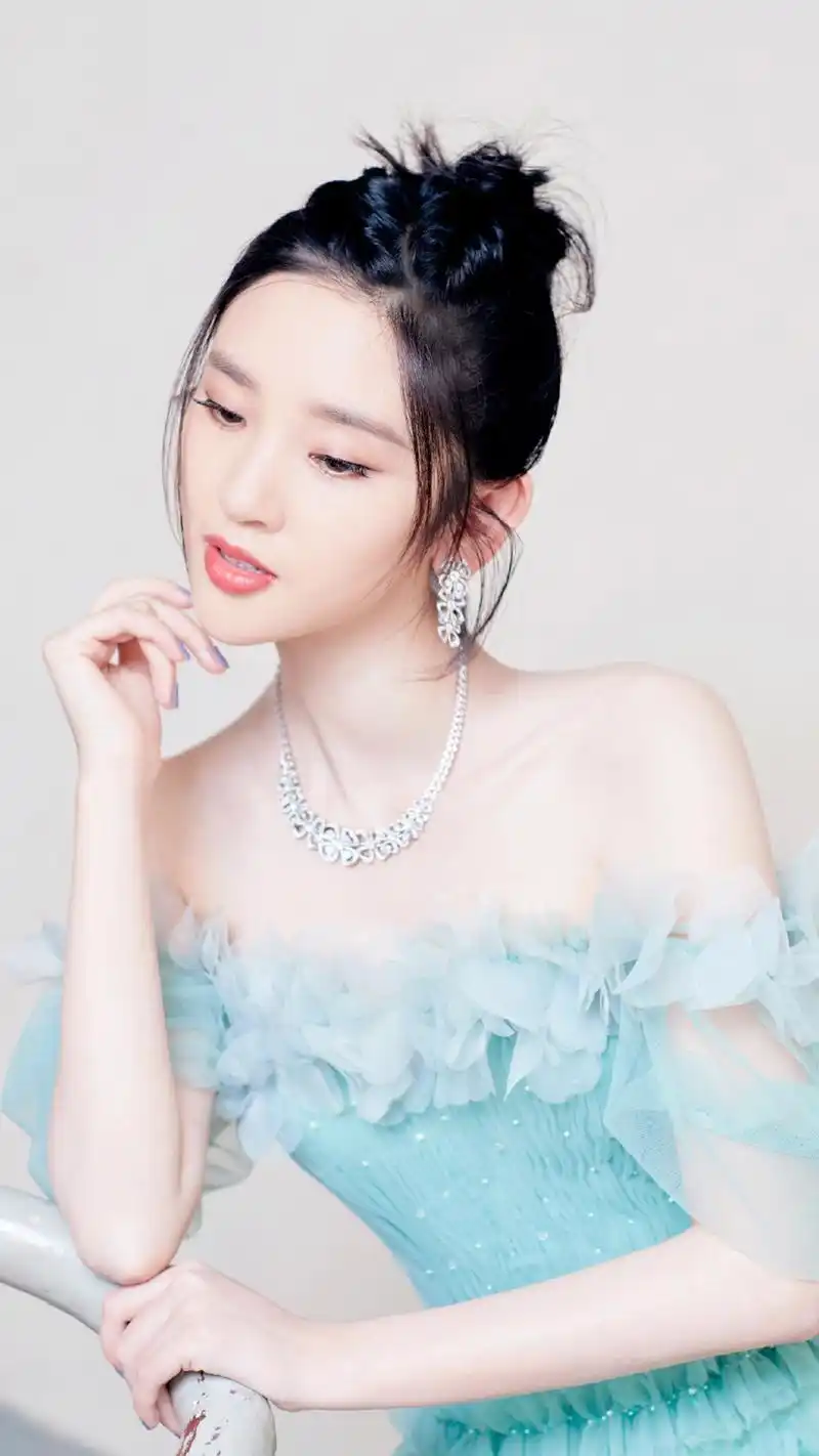 唐艺昕绿野仙踪长裙性感写真手机壁纸_明星_手机壁纸下载_美桌网