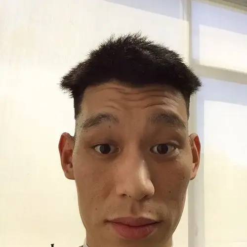 美球迷:书豪因种族遭过分贬低