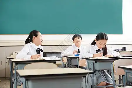 下课的课堂背景图片