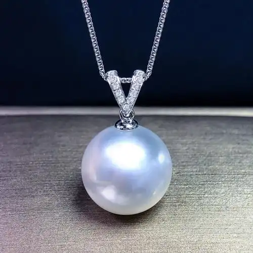 澳洲进口白珍珠吊坠项链18k金单颗钻石天然海水颈饰