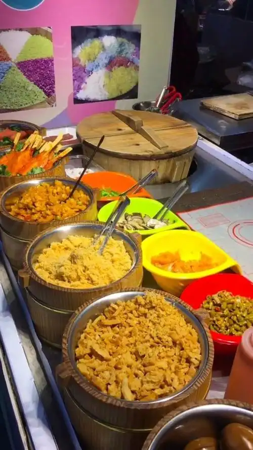 摆摊卖饭团也很幸福,我开心就好