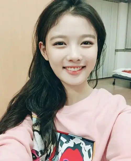 《云画的月光》,《拥抱太阳的月亮》大胆推测金裕贞是下一个「国民