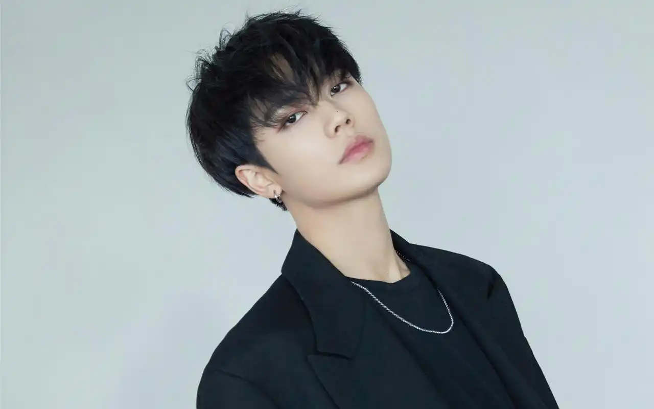 林彦俊迷人帅气写真图片桌面壁纸