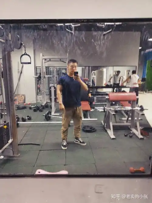 想问一下,身高180,体重170斤的男生是真的很胖吗?