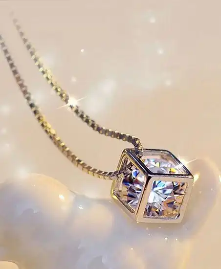 时尚典雅流行饰品唯美图片流行饰品