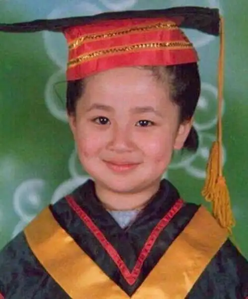 明星老照片,刚出道的杨幂,青涩的林心如,张张照片勾人回忆__凤凰网