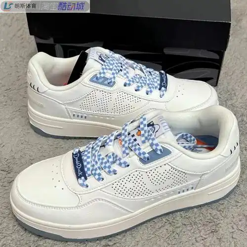 lining李宁迪士尼联名男女经典休闲板鞋agcr204agcr203板鞋