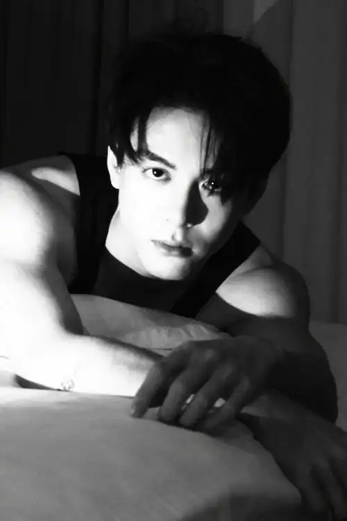 曾舜晞最新黑白大片又又又帅了大帅哥的颜我真的超爱