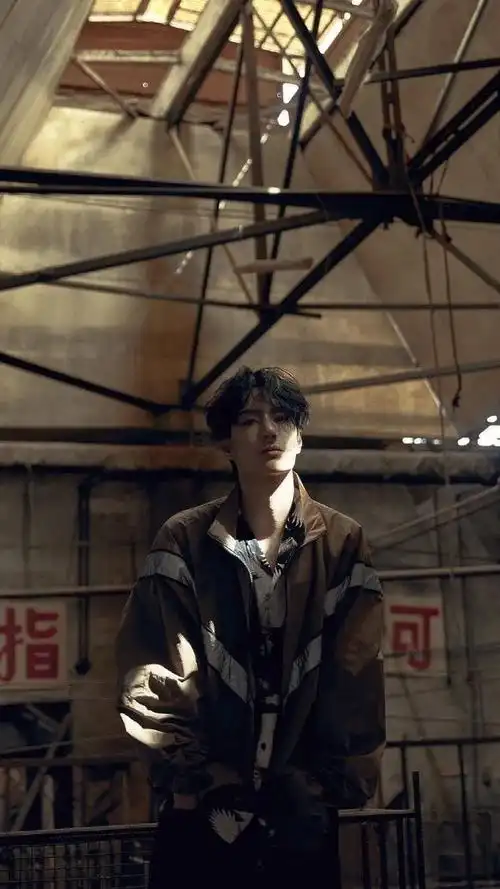 潮流大男孩王一博时尚帅气迷人写真