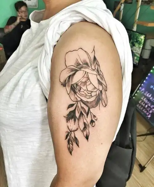 花卉纹身图片_手臂植物纹身图案