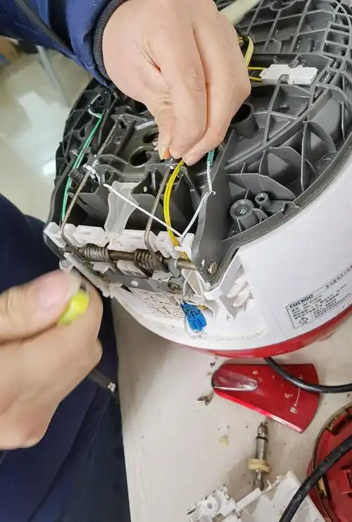 福库电饭煲维修