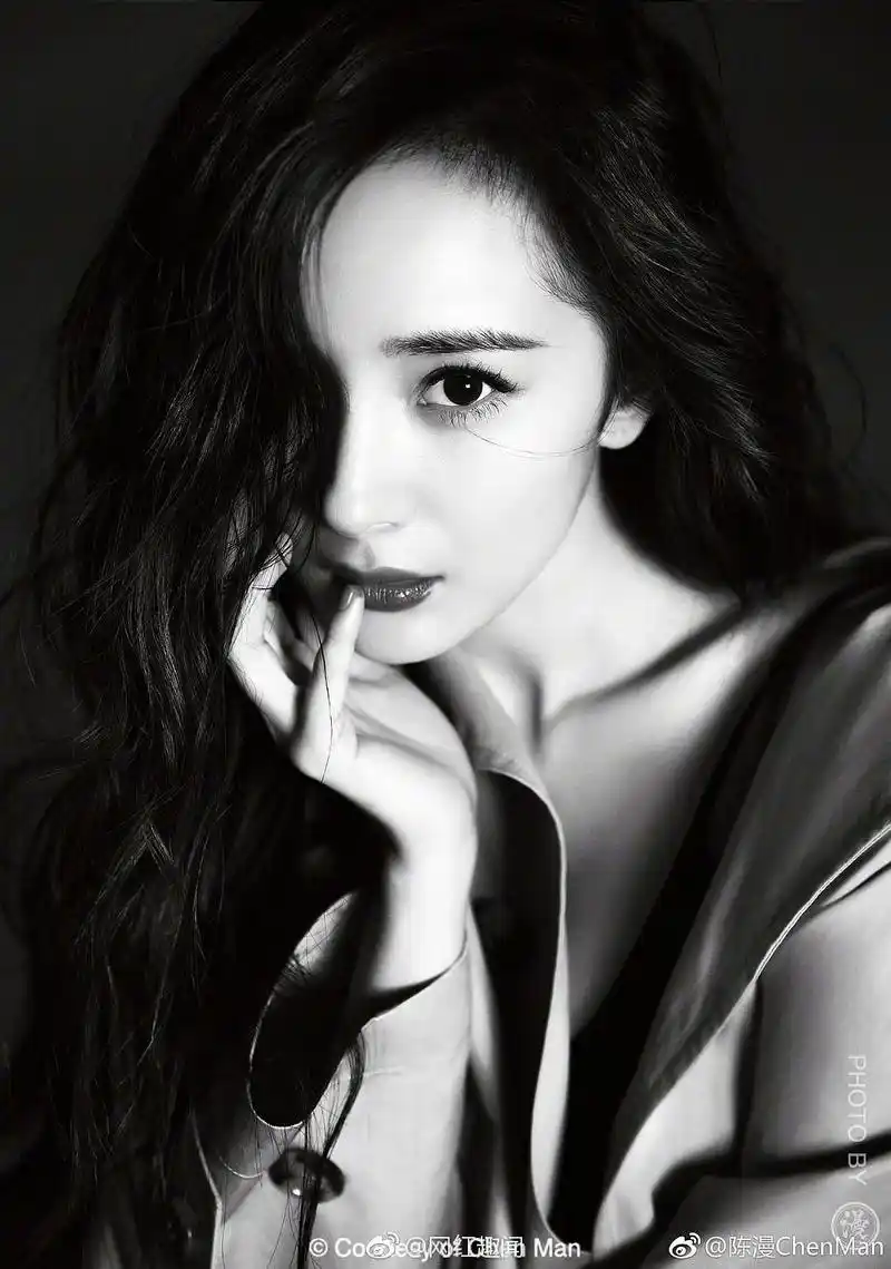 陈漫给杨幂拍的一组黑白大片,这个风格怎么样?
