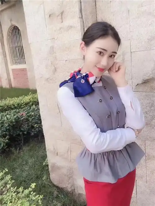 就业风采天津航空空姐刘康丽我很庆幸飞行让我变成了曾羡慕的模样