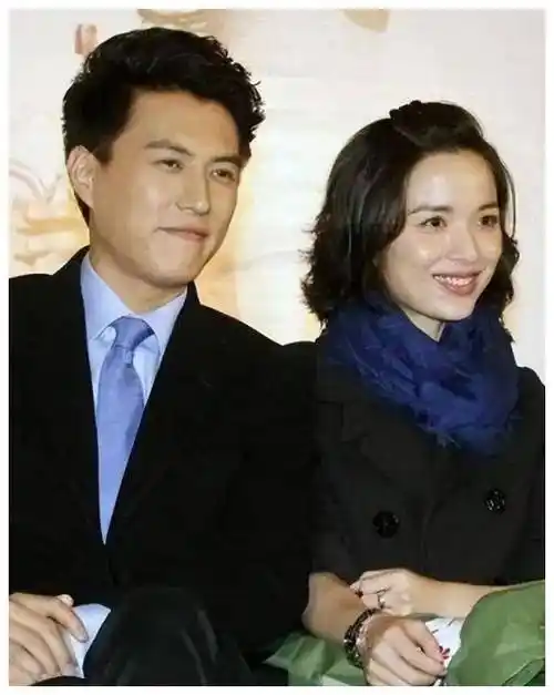 靳东,从感情挫折到婚姻幸福,内心成长之路,一一揭秘_李佳_江珊_爱情