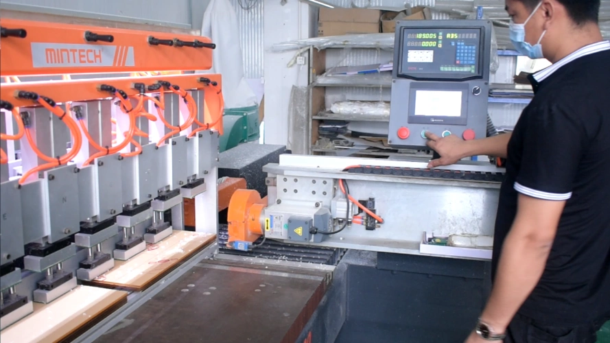 亚克力生产加工厂布轮抛光和钻石抛光的区别