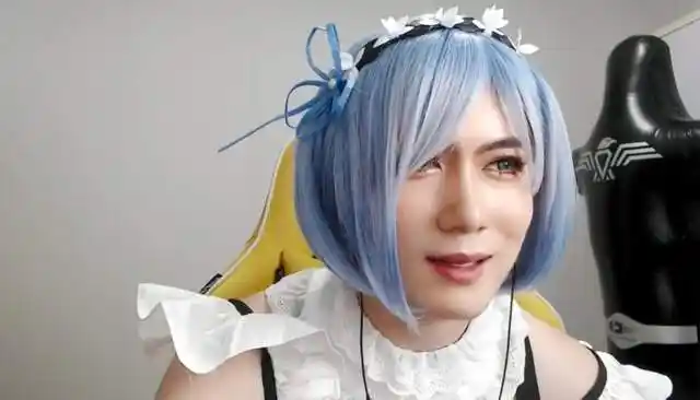 这是史上最上头男扮女装明眸化身动漫人物蕾姆网友我娶你