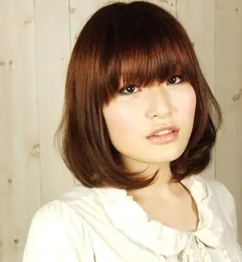 国字脸适合什么刘海 齐刘海修颜减龄