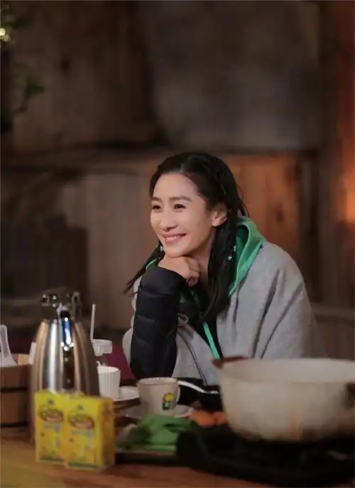 因为内心还是十分渴望做演员,于是决定辞职去北漂,没想到陶昕然还有过