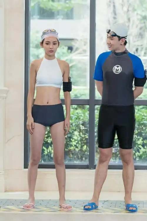 骨感女神张予曦泳装写真震撼来袭这身高和体重相当具有统治力