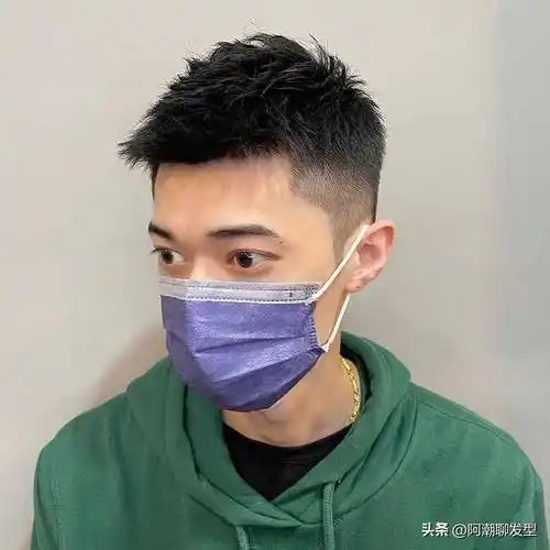 男生夏季"阳光短发"有哪些?留好这3款,清爽酷帅又时髦!