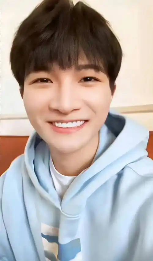 质疑周深整容的黑子,知道周深到底整过哪儿吗?_笑容_牙粉_what