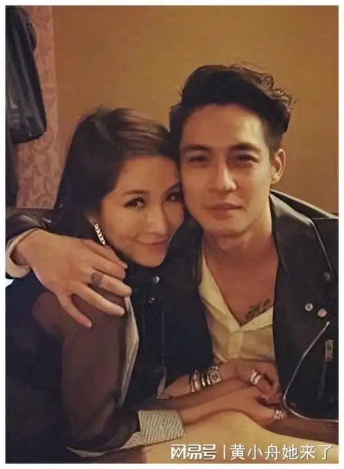 萧亚轩的绚烂情史,交往男友超过10位,如今44岁还单身未婚