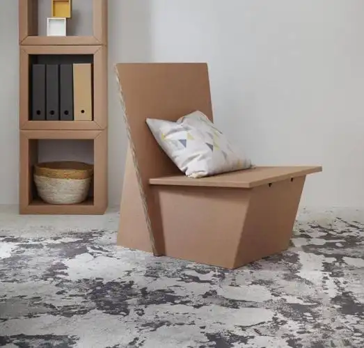 德国人用纸做床,竟比铁的还结实!20多人都压不塌_纸板