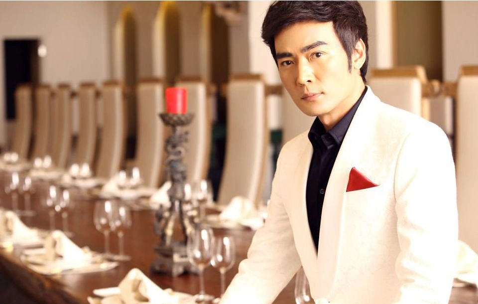 潍坊自媒体联盟#与很多明星对待博客的态度不同,焦恩俊认真地写博客.