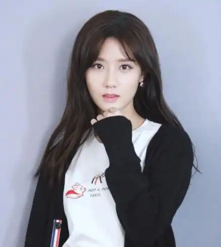 看似挺清纯,实则情史混乱的陈意涵女星,是"老司机"