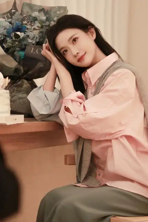 陈意涵estelle超话许个愿吧@陈意涵estelle#陈意涵2023巡演