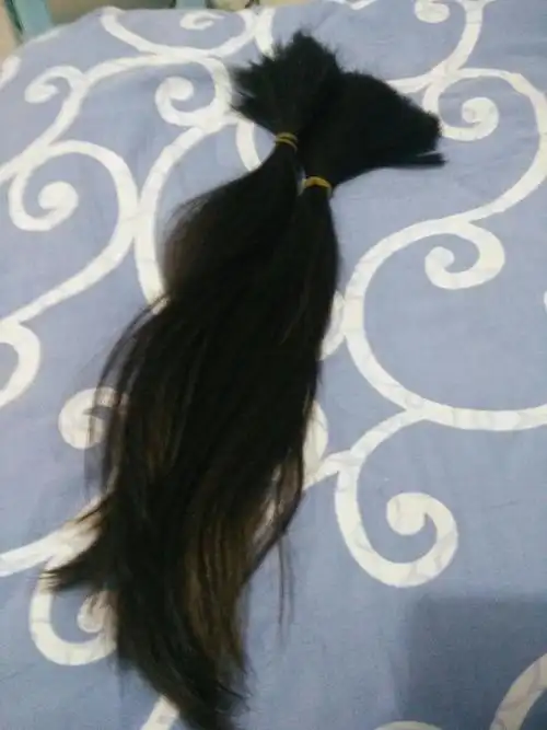 亲手剪掉了长头发