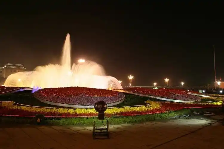 2003年国庆之夜北京天安门组图