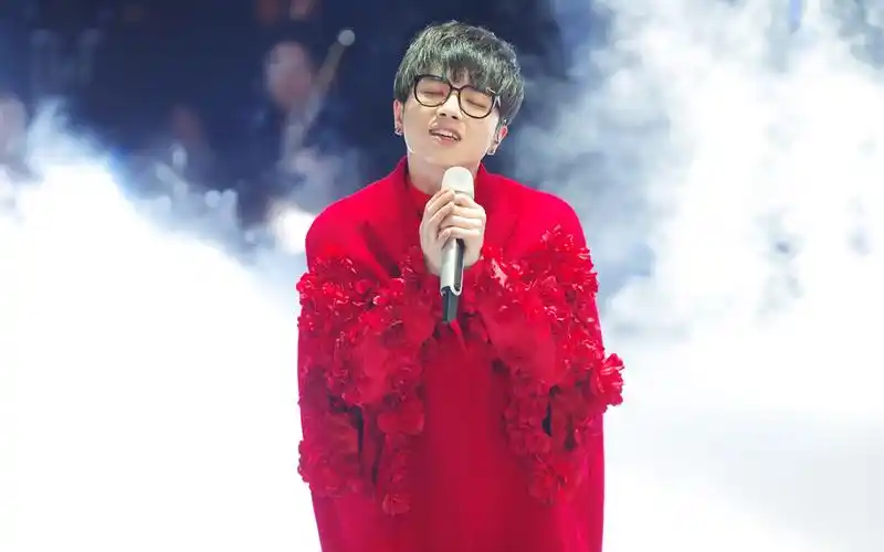 华晨宇,歌手,快乐男声,花儿与少年,正太,可爱华晨宇壁纸图片