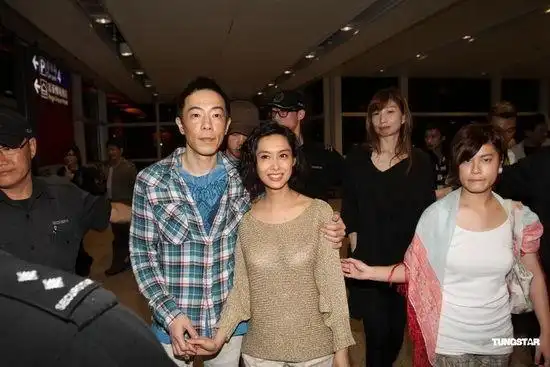 朱茵与黄贯中真的太不容易了_网易订阅